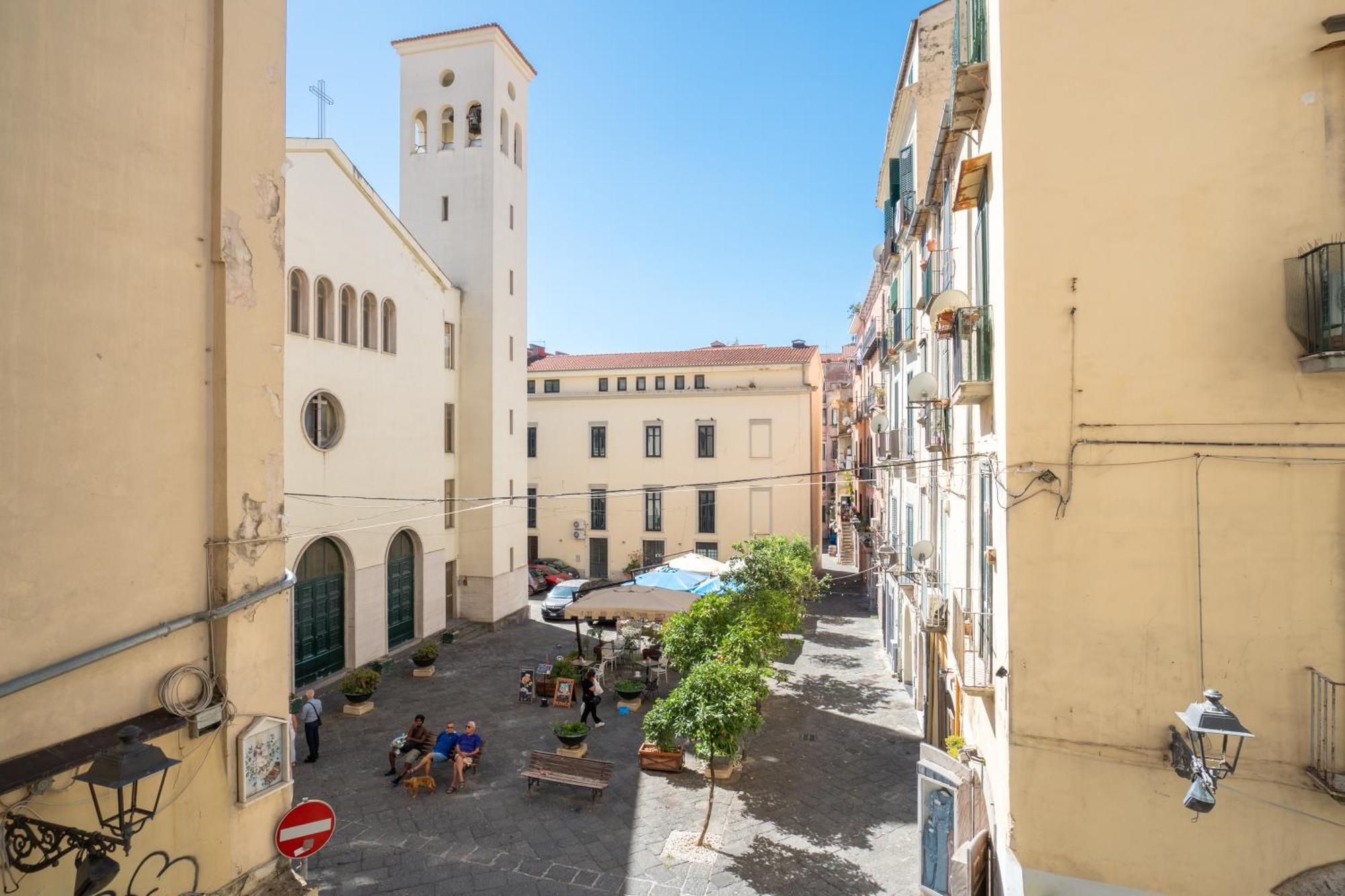 Casa Vacanza Angelina Via Mercanti Centro Storico Salerno Exteriör bild